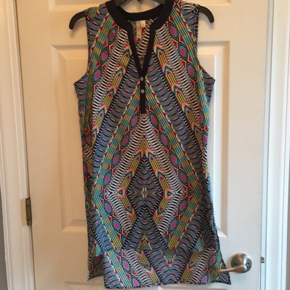 Bright geometric print tunic V-neck top Chenault